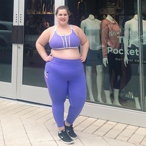 Gorgeous purple sports bra!